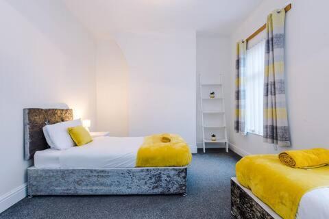 Anfield House 2 Bedroom 2 Mins From Anfield Stadium Sleeps 7 利物浦 外观 照片